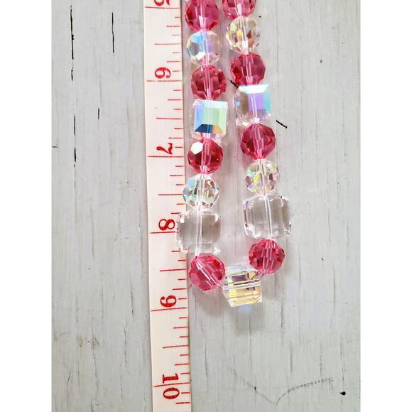 Vintage Geometric Faceted Rose Pink  & Clear Glass Bead Necklace w/ Toggle Clasp - Picture 4 of 5